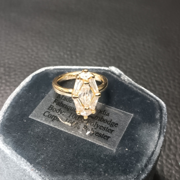 Kendra Scott ring - Picture 1 of 5